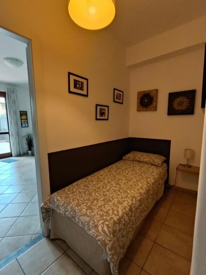 5 C Cutaias Apartment 卡塔尼亚 外观 照片